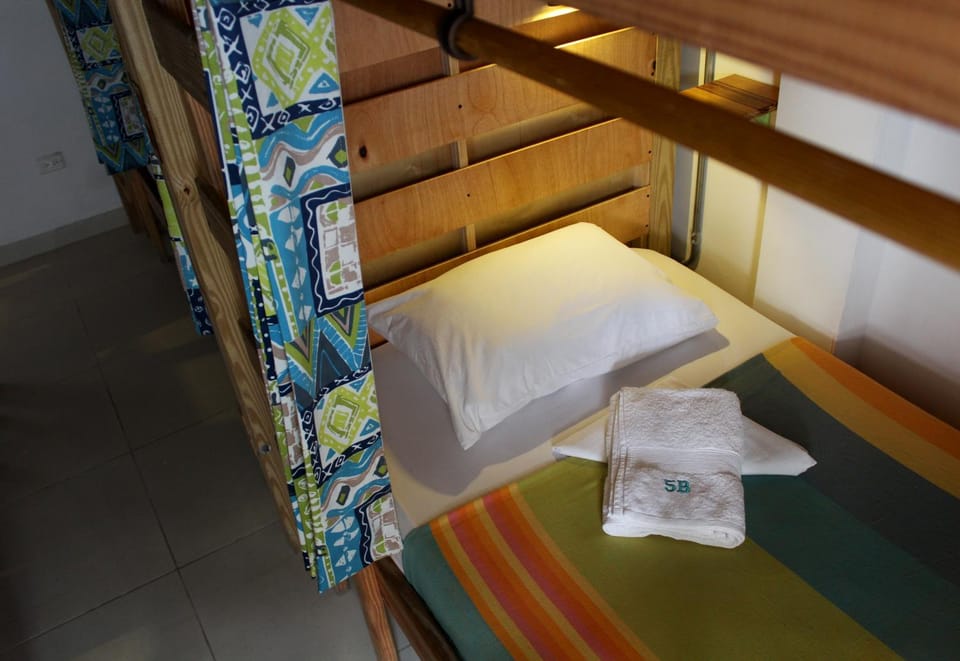 Bed, Photo of the whole room, Bedroom, bunk bed, towels