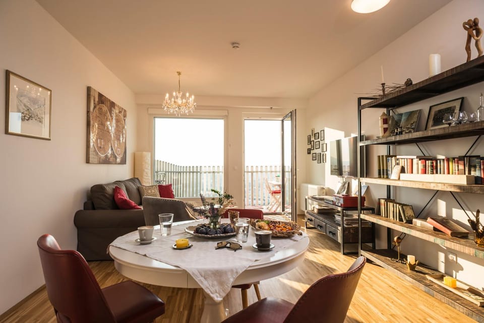 Balcony/Terrace, Living room, Dining area