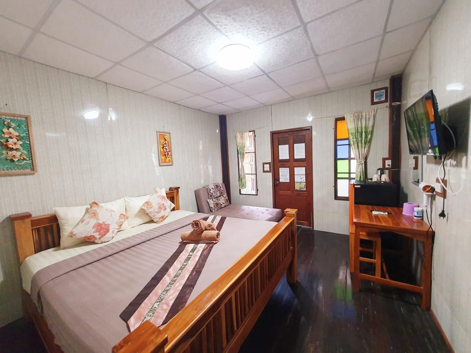 TV and multimedia, Photo of the whole room, heating, towels, air conditioner