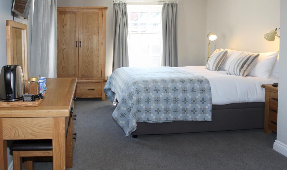 Day, Photo of the whole room