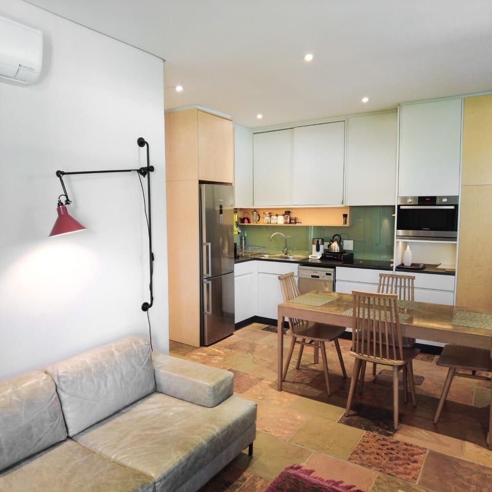 Kitchen or kitchenette, Seating area, Dining area, dishwasher