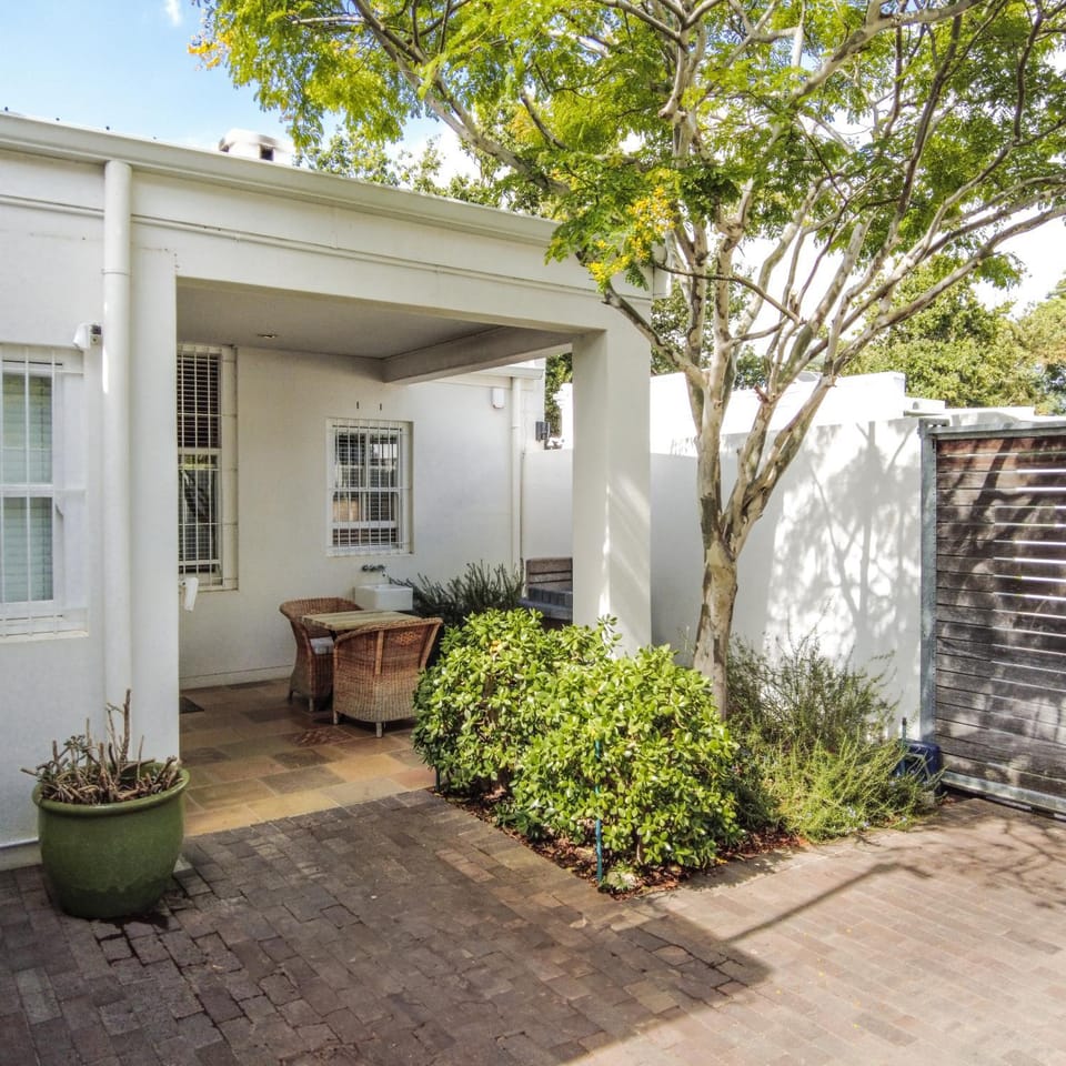 Property building, Garden, Garden view