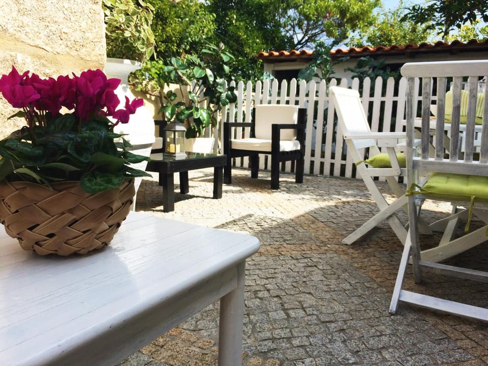 Patio, Decorative detail