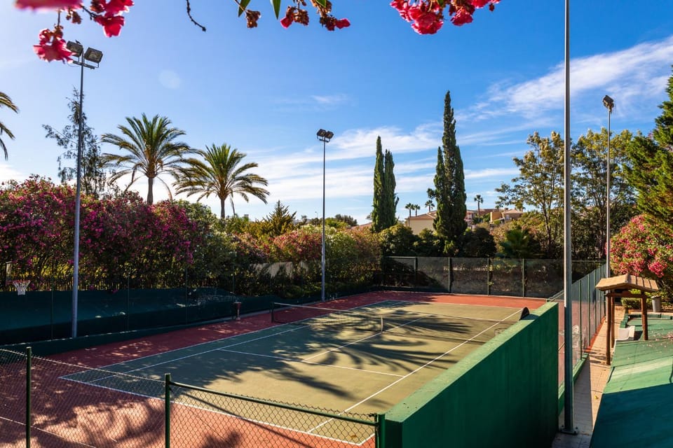 Tennis court
