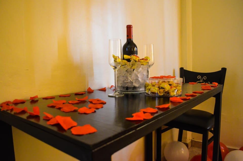 Food, Alcoholic drinks