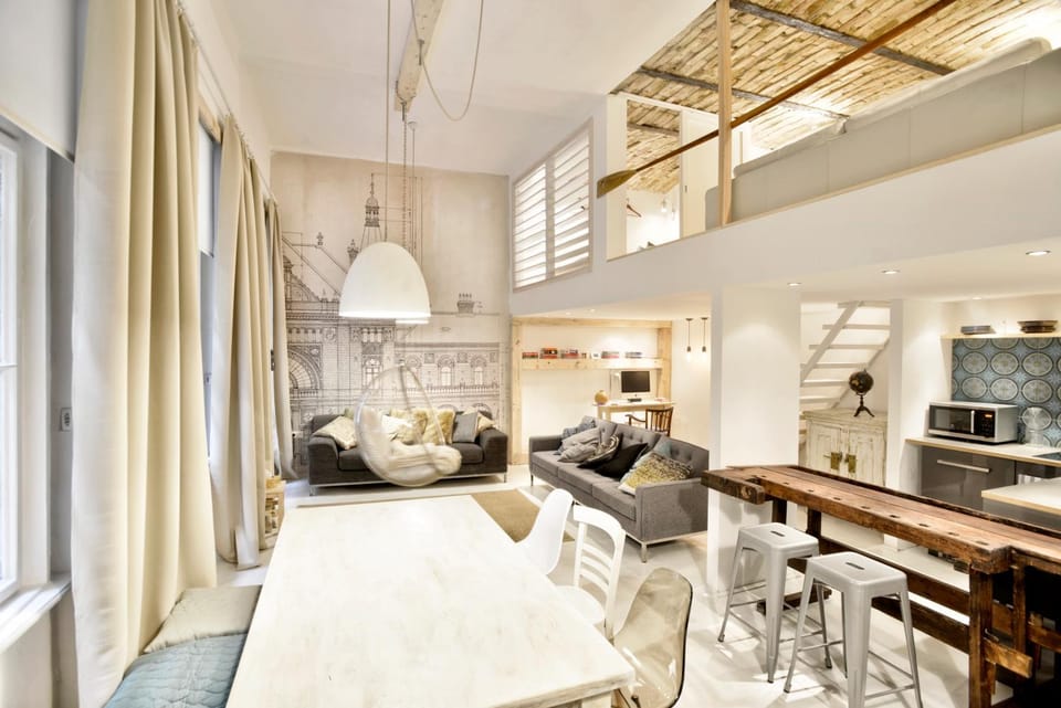 Living room, Seating area, Dining area