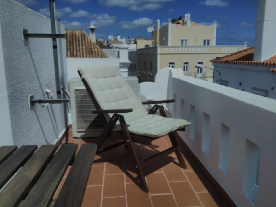 Casa Barrela I House in Tavira