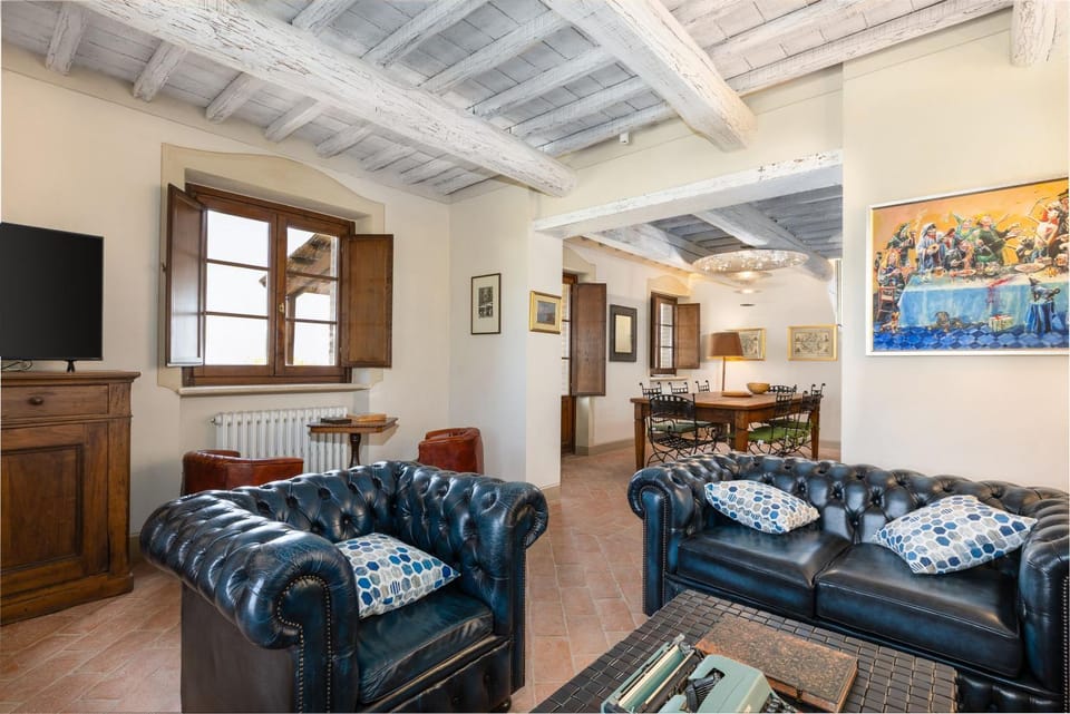 TV and multimedia, Living room, Dining area