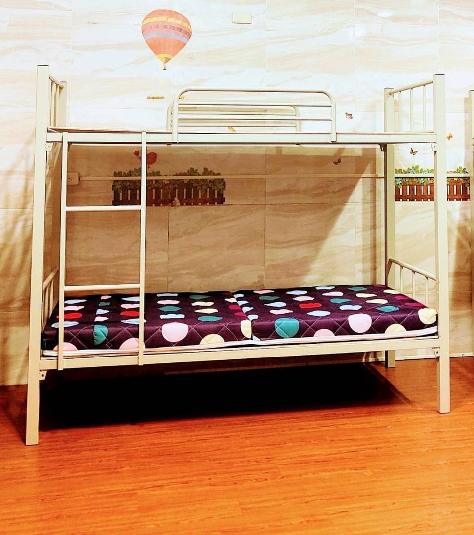 bunk bed