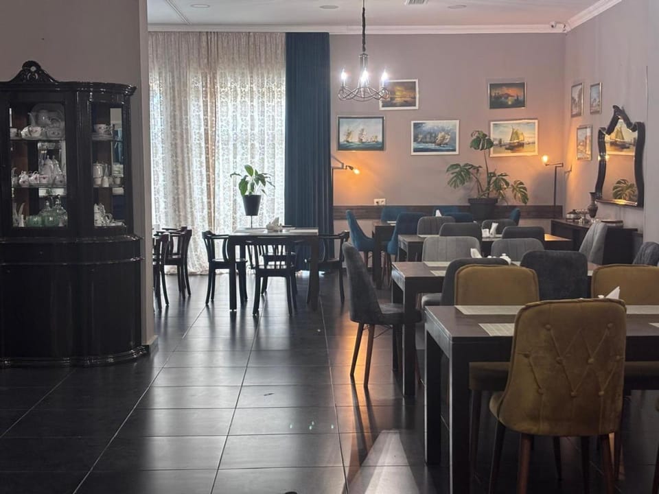 Restaurant/places to eat, Breakfast
