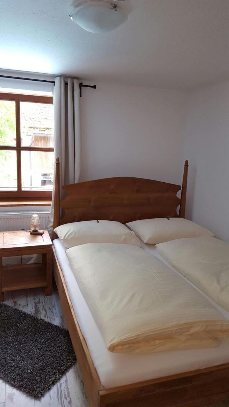 Bed, Day