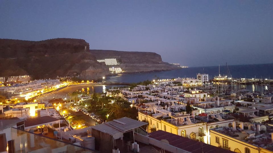 Neighbourhood, City view, Sea view