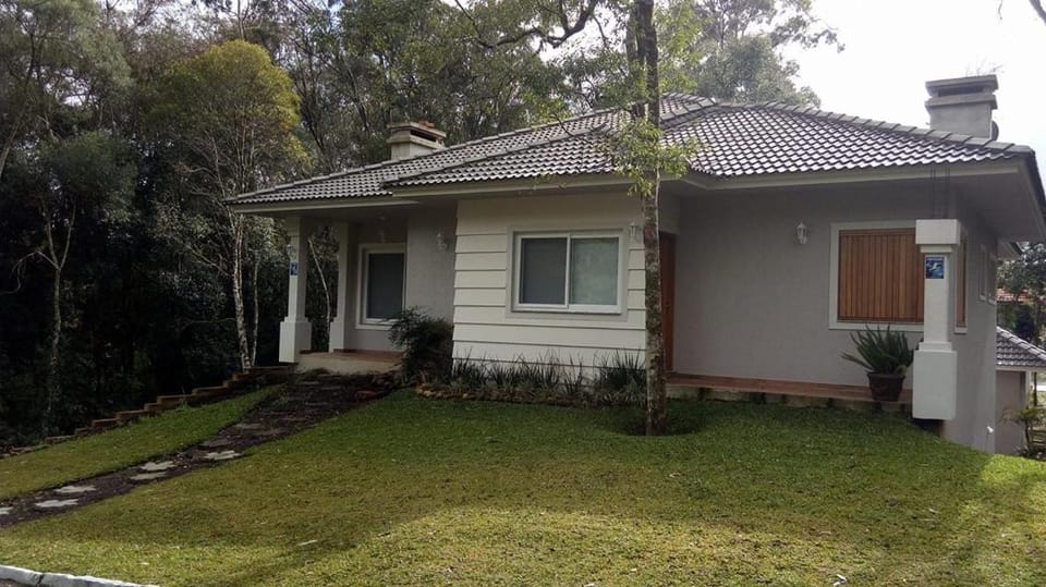 Property building, Day, Garden