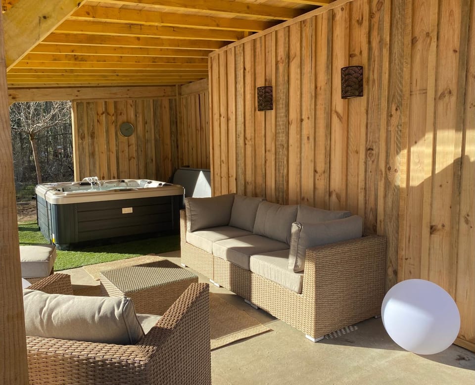 Gîtes & Spa de charme " Ploum" House in Nouvelle-Aquitaine