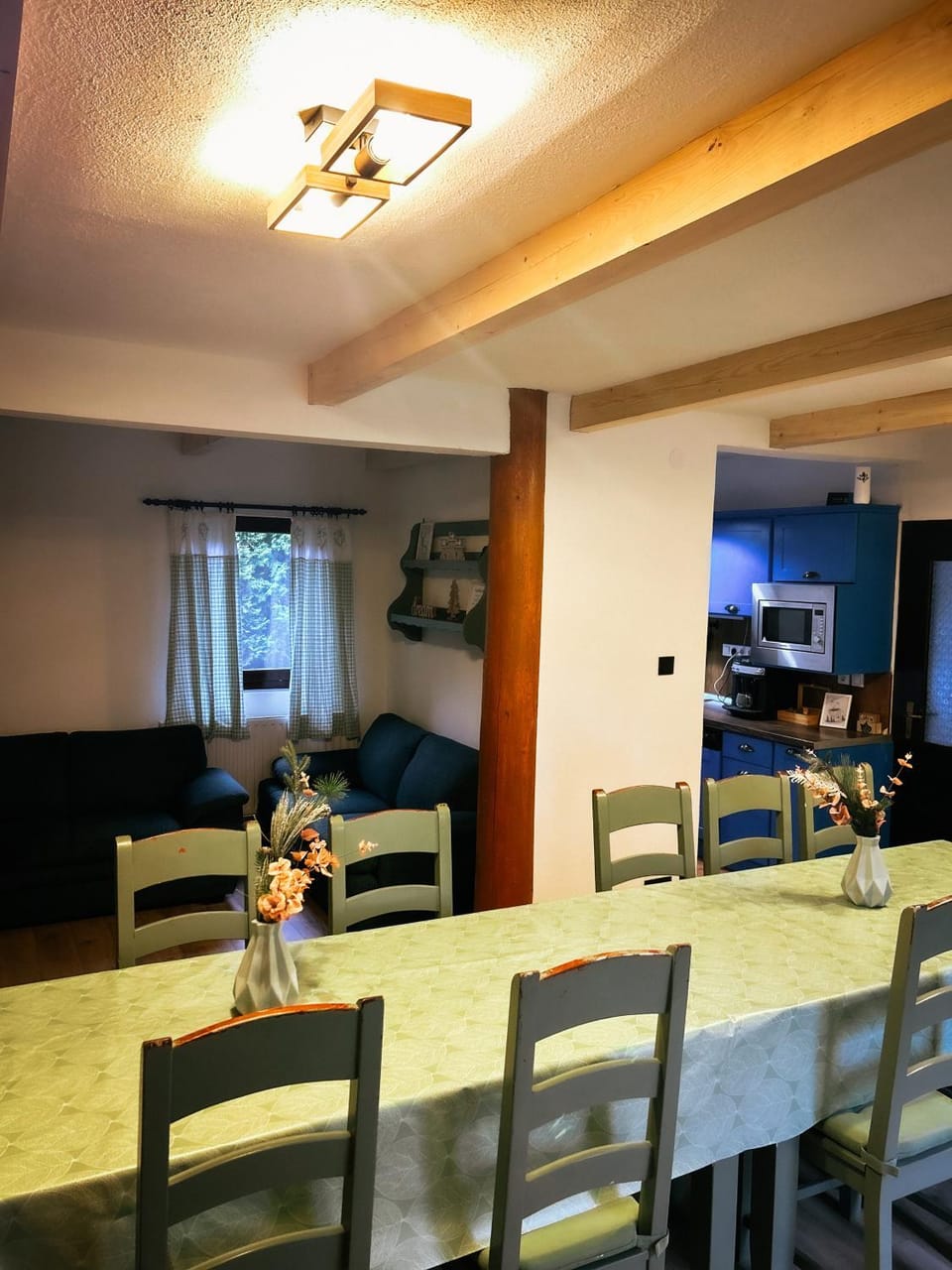 Living room, Dining area