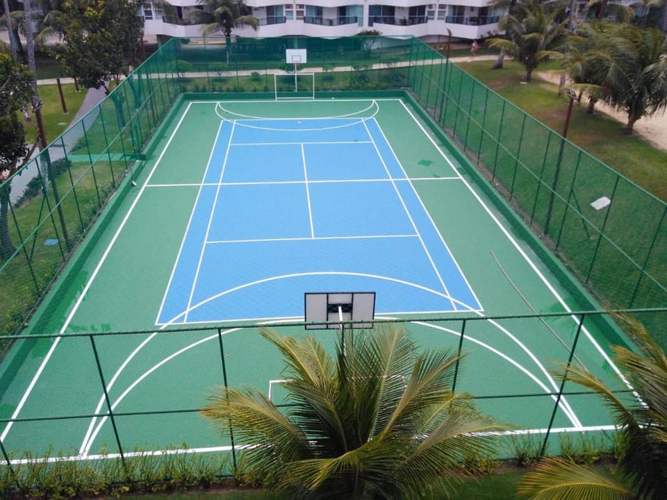 Property building, Day, Activities, Tennis court