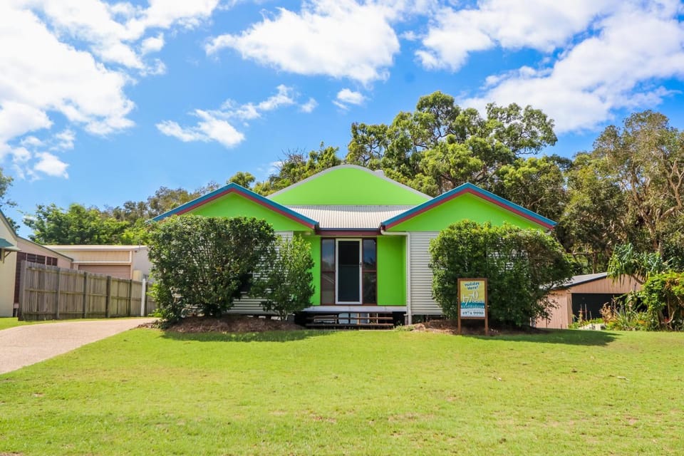 McLeods • Pet-Friendly Central Beach House for 6 House in Agnes Water