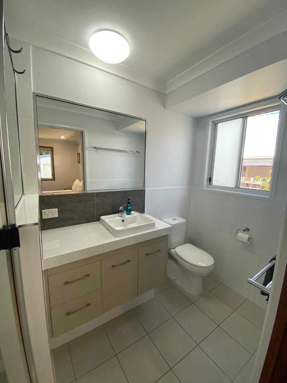 Toilet, Bathroom, towels