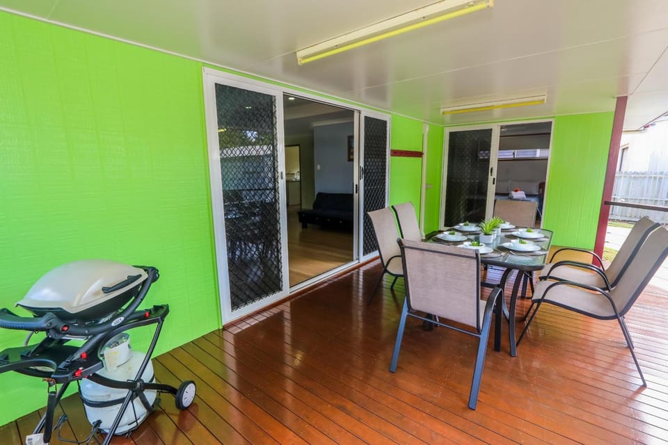 Patio, BBQ facilities, Seating area