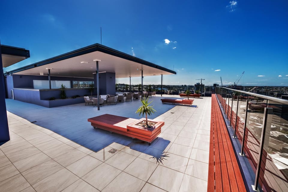 Property building, Balcony/Terrace