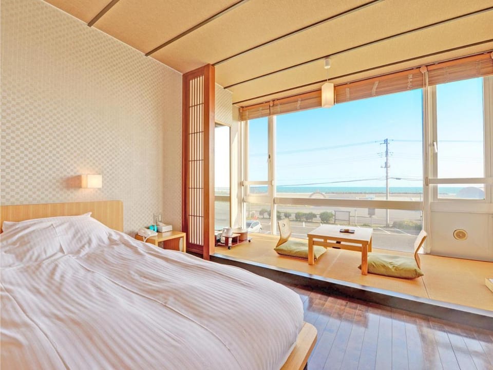 Bed, Photo of the whole room, Sea view