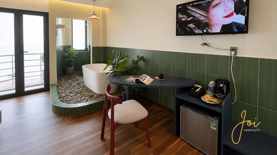 Shower, Area and facilities