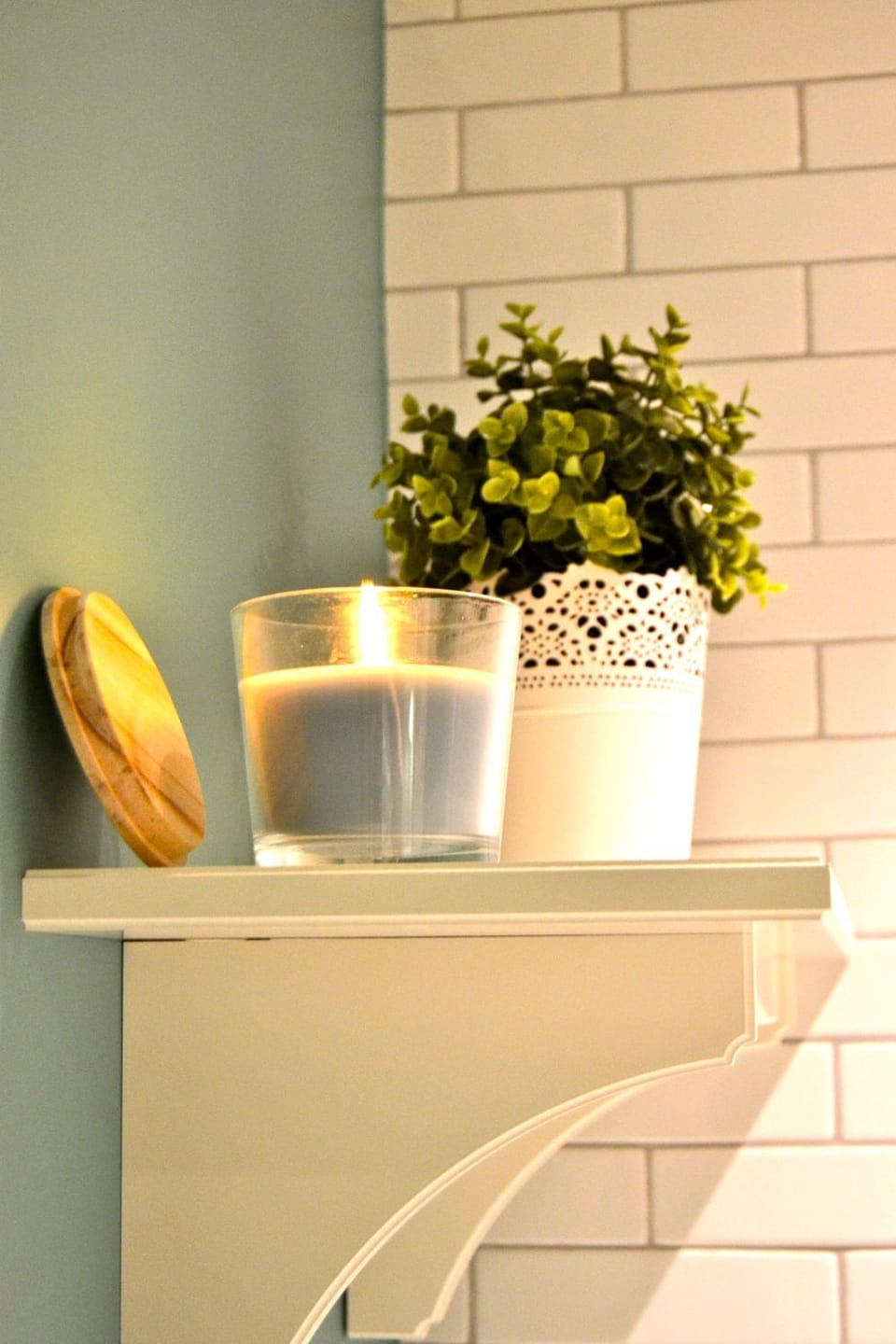 Bathroom, Decorative detail