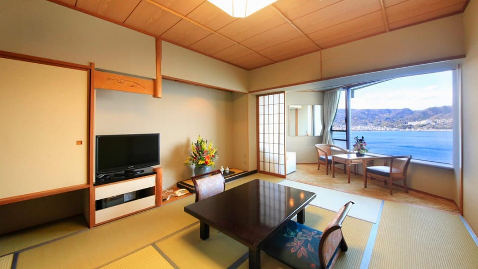 Natural landscape, Photo of the whole room