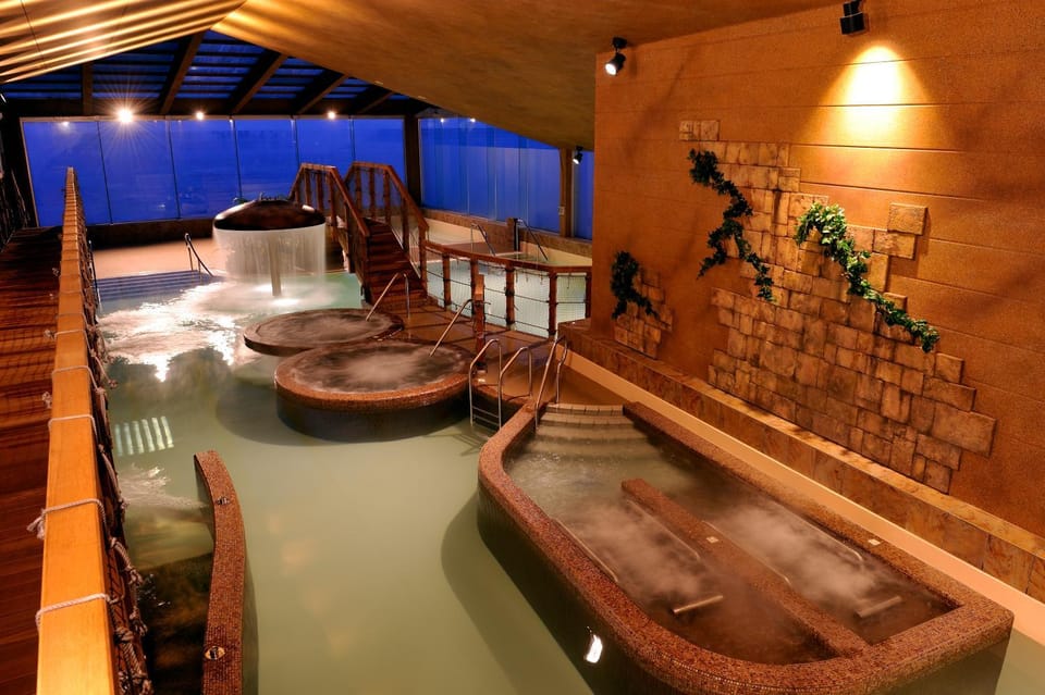 Hot Tub, Spa and wellness centre/facilities