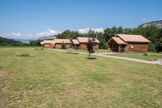 Domaine De Malcor Adult et enfants à partir de 12 ans - nous contacter Chalet in Provence-Alpes-Côte d'Azur