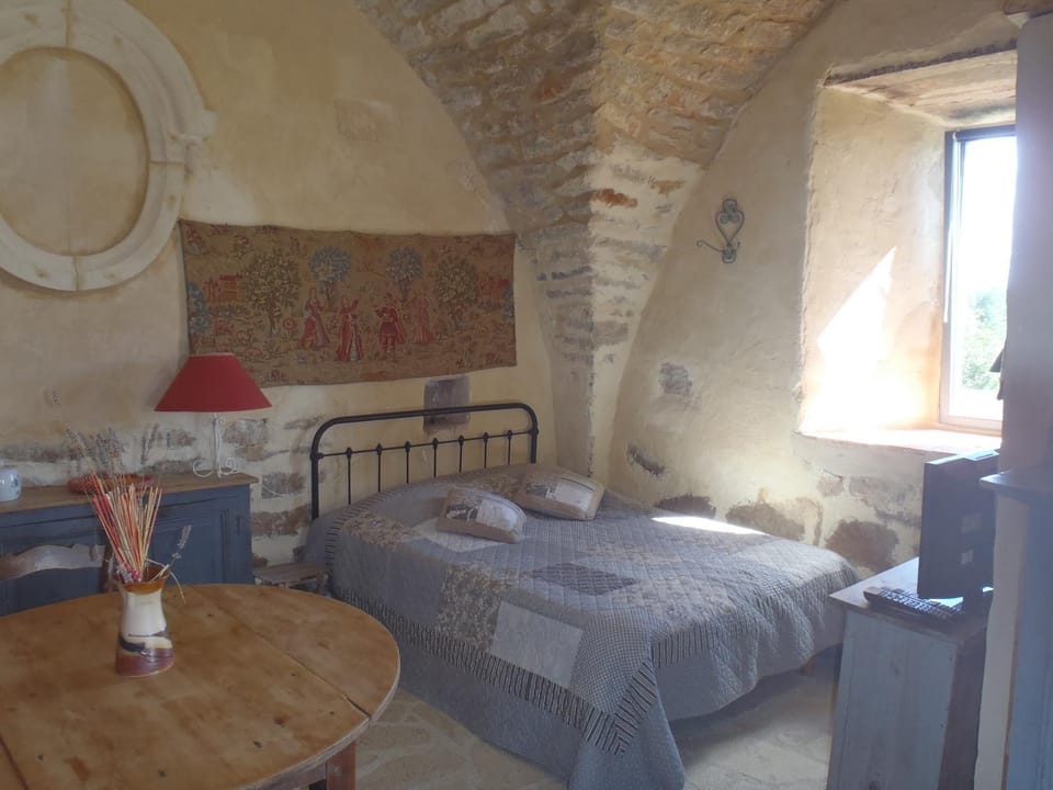 Chapelle du Domaine de Bombes House in Auvergne-Rhône-Alpes