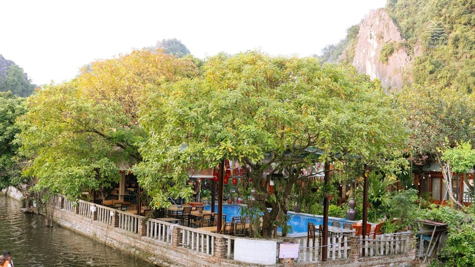 Natural landscape, Garden, Garden view, Mountain view, Pool view, River view, Swimming pool