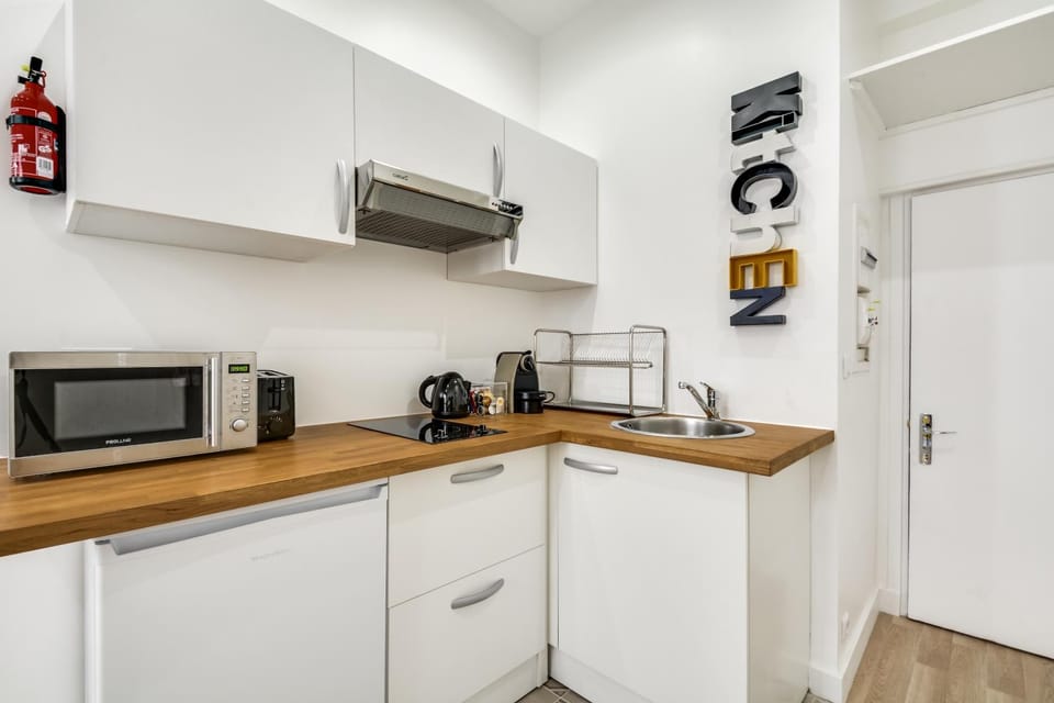 Coffee/tea facilities, Kitchen or kitchenette