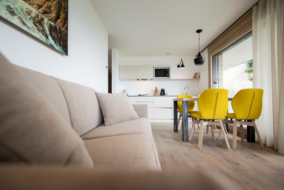 Kitchen or kitchenette, Living room, Dining area