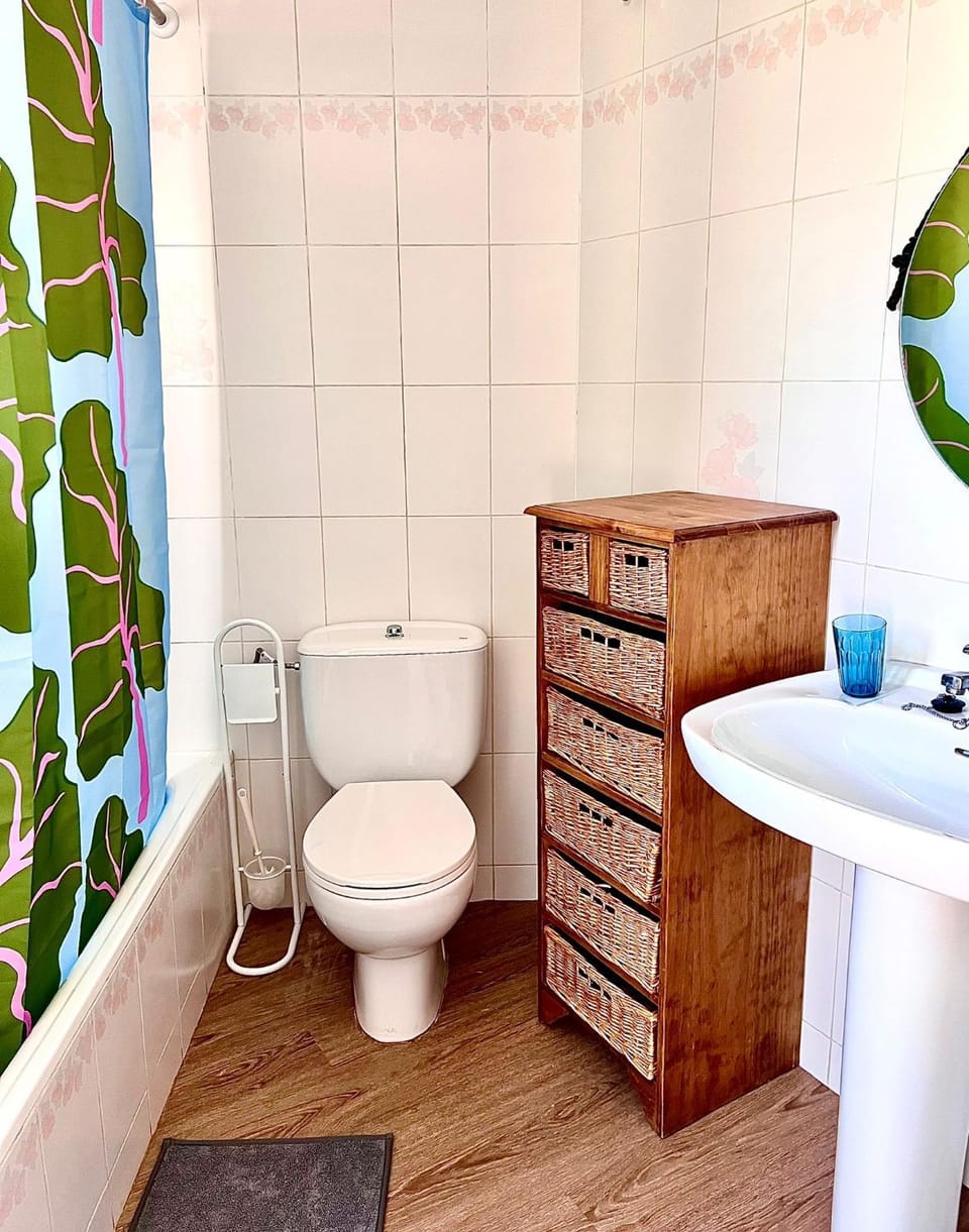 Bathroom, Bath, bidet