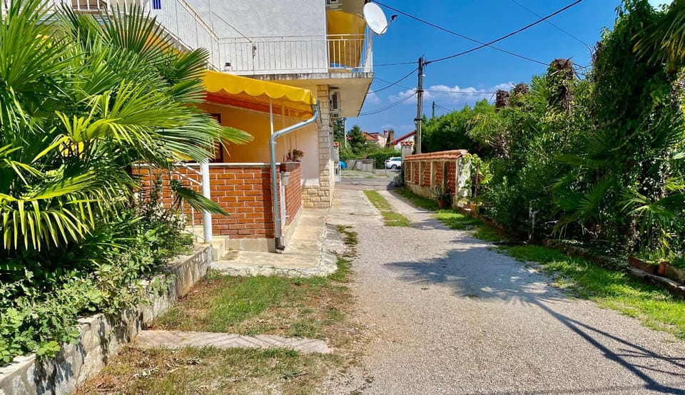 Property building, Balcony/Terrace