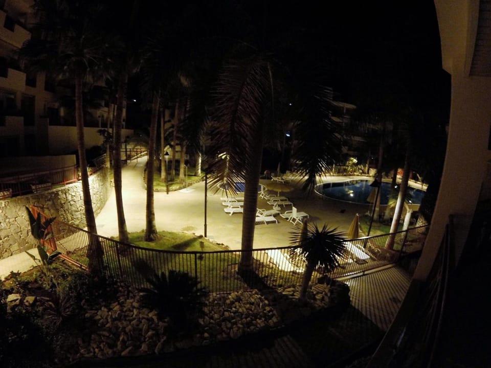 Off site, Night, Garden, On site, Swimming pool, Swimming pool, Seasons, children, young children, older children, Family