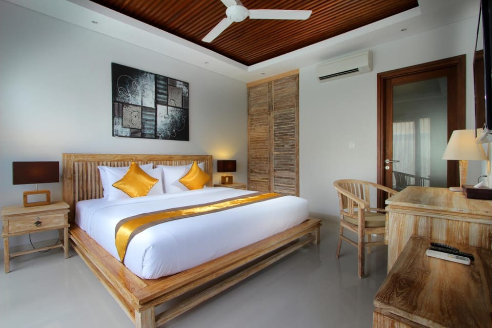 Day, Bedroom
