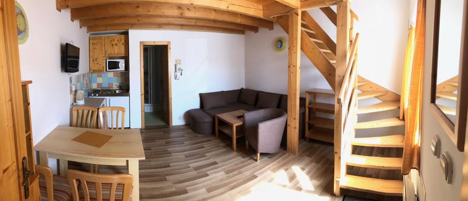 Kitchen or kitchenette, Living room, Dining area