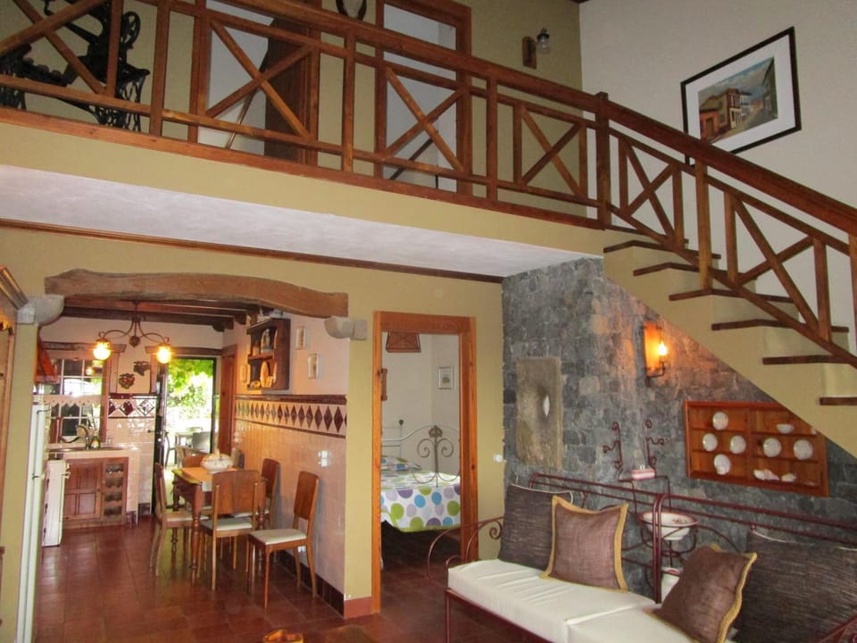 Communal lounge/ TV room, Communal kitchen