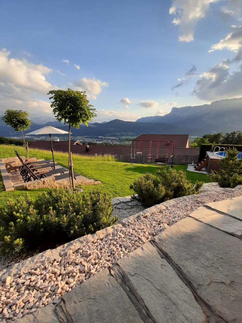 Garden, Mountain view