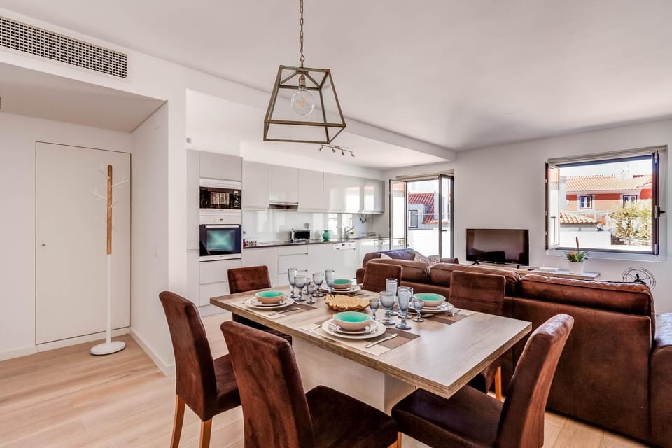 Kitchen or kitchenette, Living room, Dining area