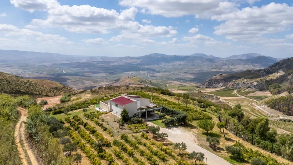 Property building, Neighbourhood, Natural landscape, Bird's eye view, Mountain view