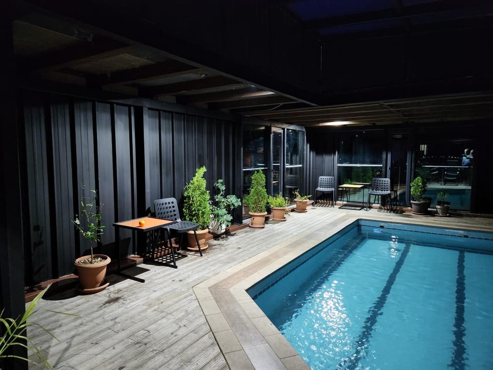 Swimming pool