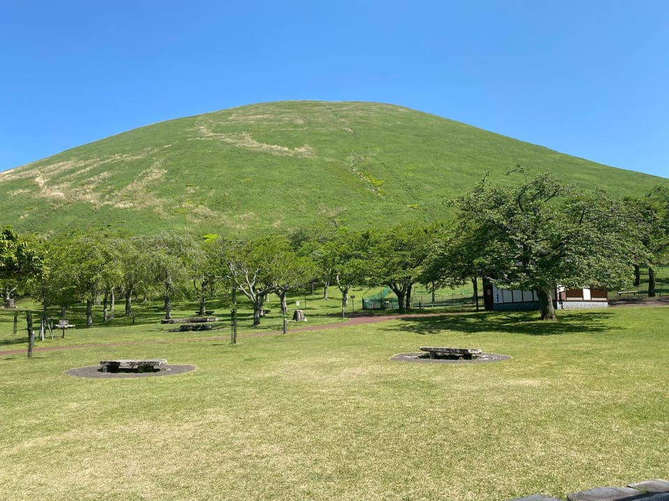 Nearby landmark, Day, Summer