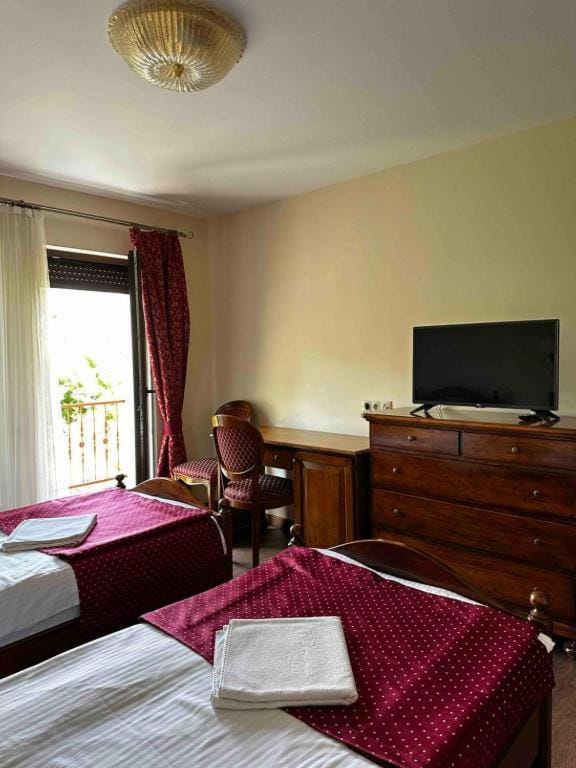 Szent György Villa Apartmanház Apartment in Hévíz