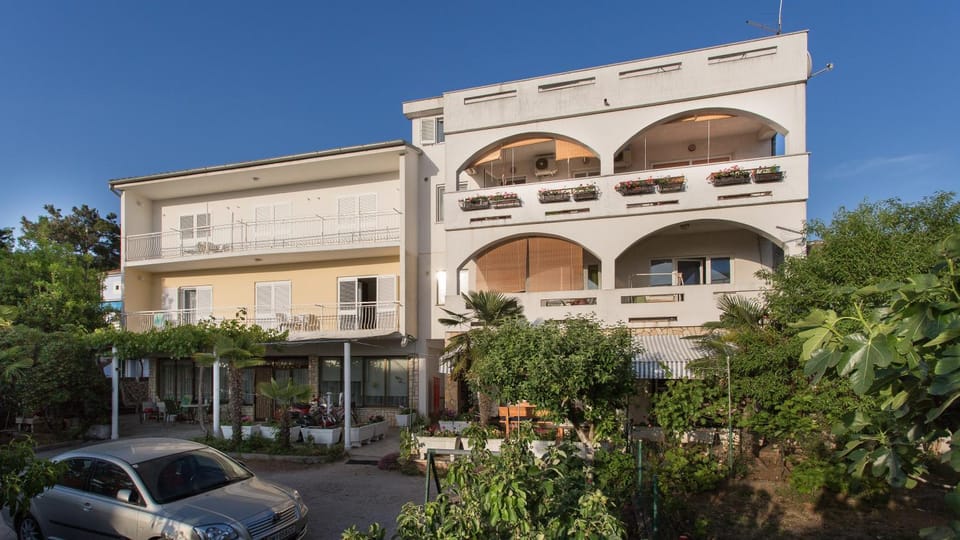 Property building, Summer