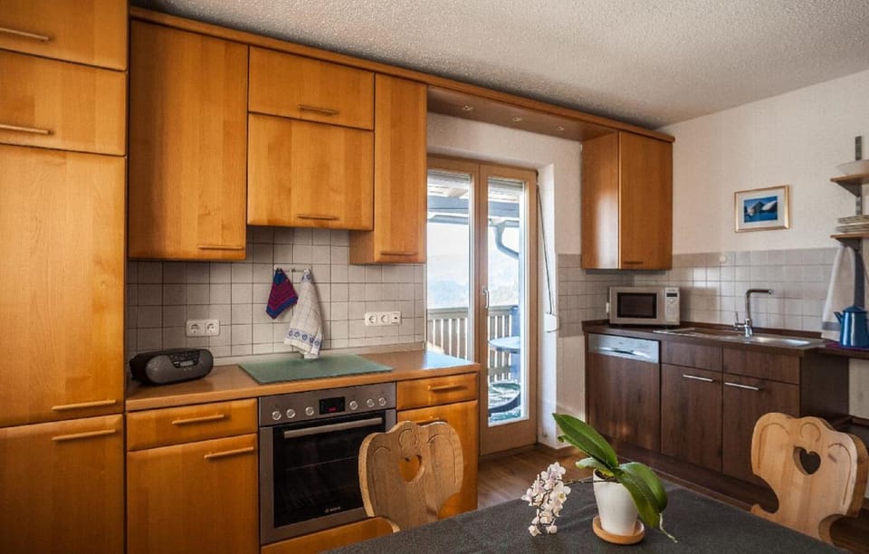 Balcony/Terrace, Kitchen or kitchenette, Dining area