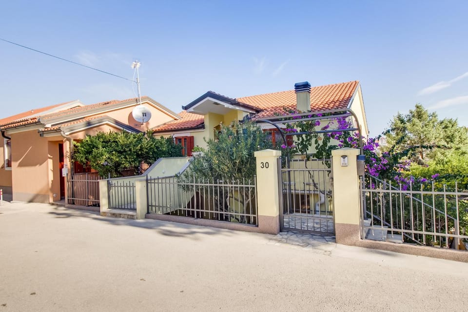 Property building, Off site
