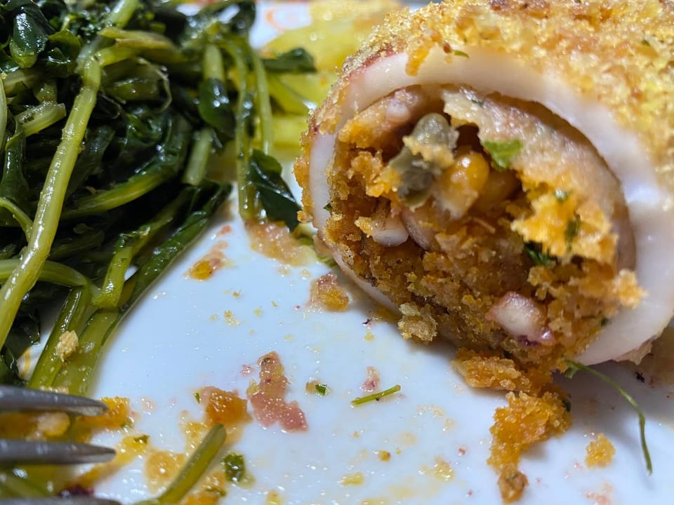 Restaurant/places to eat, Food and drinks, Food